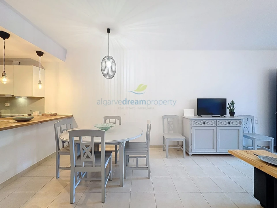 Apartamento T2 para Venda em Albufeira e Olhos de Água Foto 12