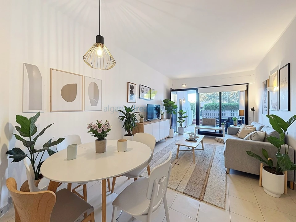 Apartamento T2 para Venda em Albufeira e Olhos de Água Foto 8