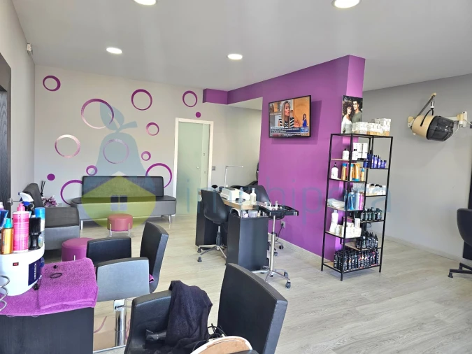 Loja para Arrendamento em Portimão Foto 1