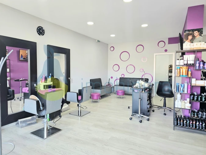 Loja para Arrendamento em Portimão Foto 4