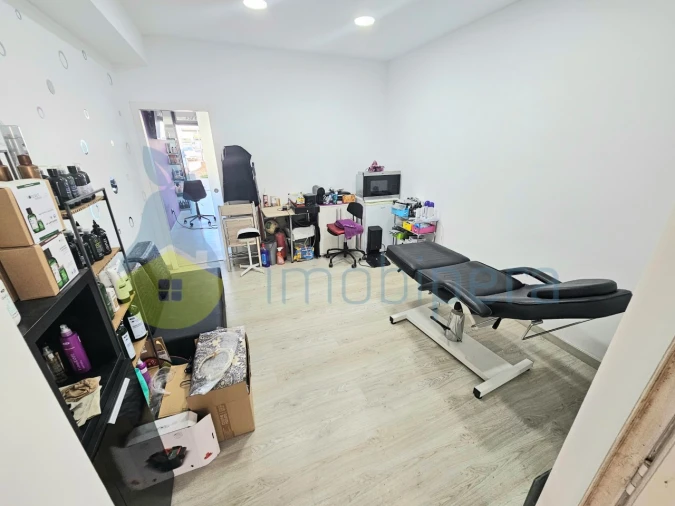 Loja para Arrendamento em Portimão Foto 6