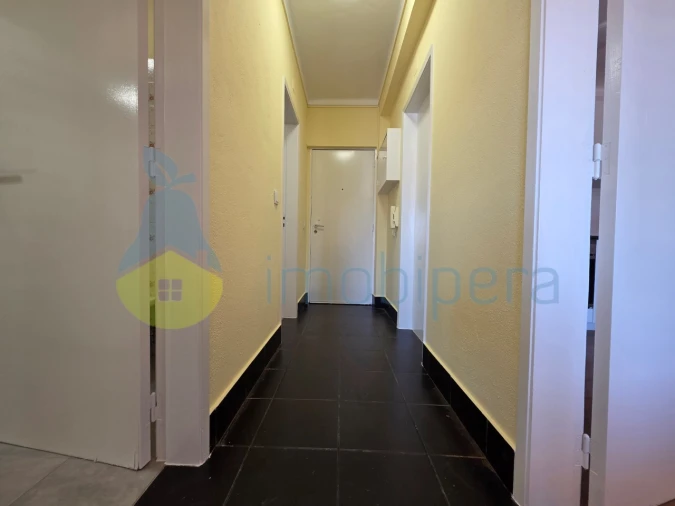 Apartamento T1 para Venda em Albufeira e Olhos de Água Foto 11