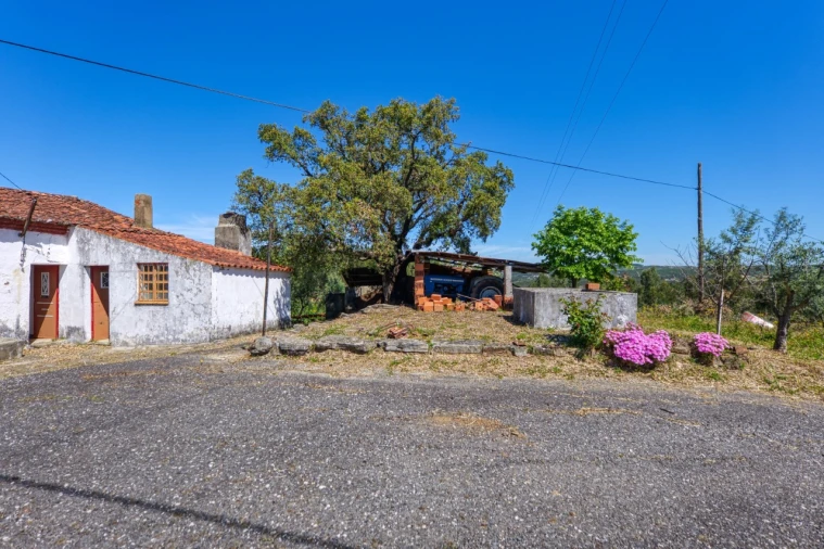 Moradia T3 para Venda em Carvoeiro Foto 2