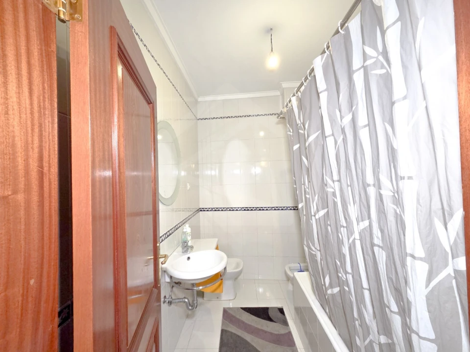 Apartamento T3 para Venda em São João da Madeira Foto 34