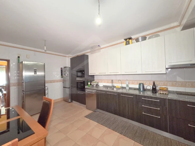 Apartamento T3 para Venda em São João da Madeira Foto 38