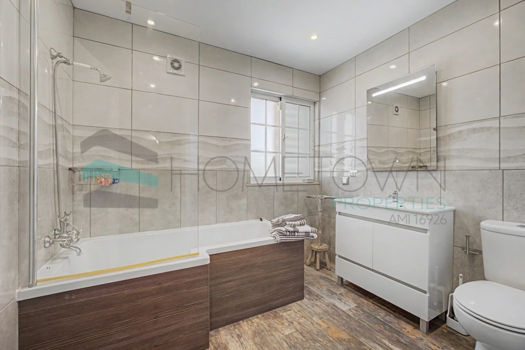 Moradia T3 para Venda em Almancil Foto 25