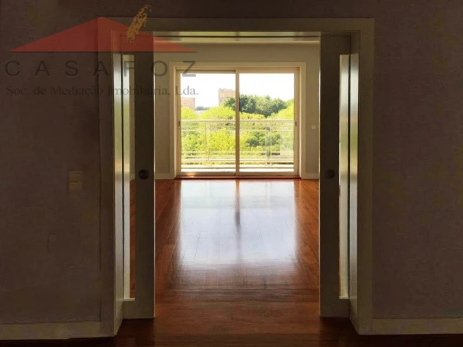 Apartamento T4 para Arrendamento em Aldoar, Foz do Douro e Nevogilde Foto 8