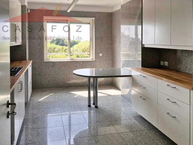 Apartamento T4 para Arrendamento em Aldoar, Foz do Douro e Nevogilde Foto 11