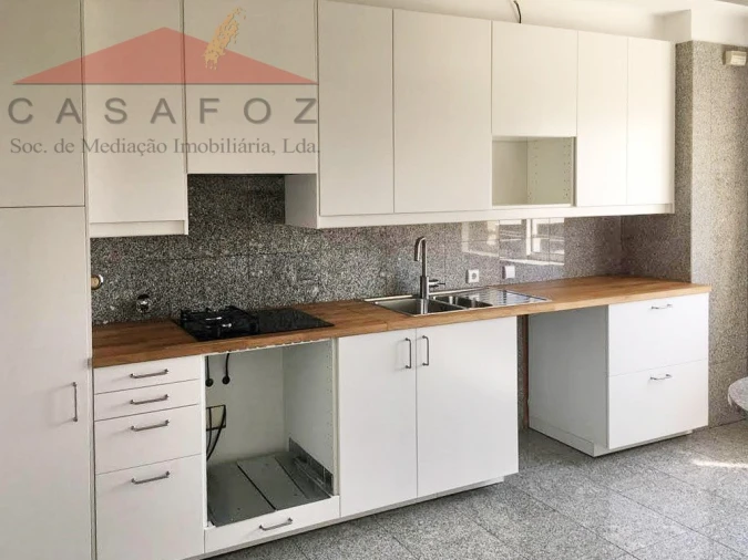 Apartamento T4 para Arrendamento em Aldoar, Foz do Douro e Nevogilde Foto 12