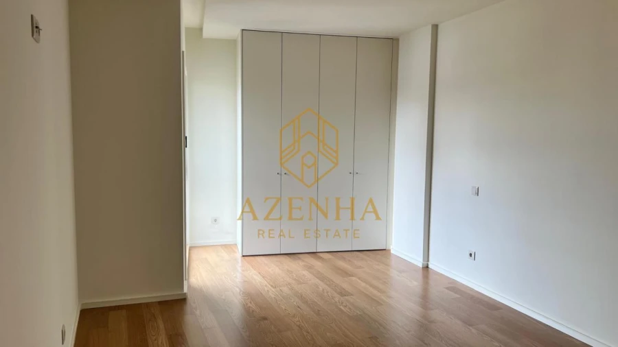 Apartamento T3 para Venda em Cidade da Maia Foto 4