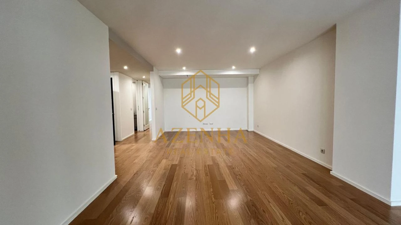 Apartamento T3 para Venda em Cidade da Maia Foto 11