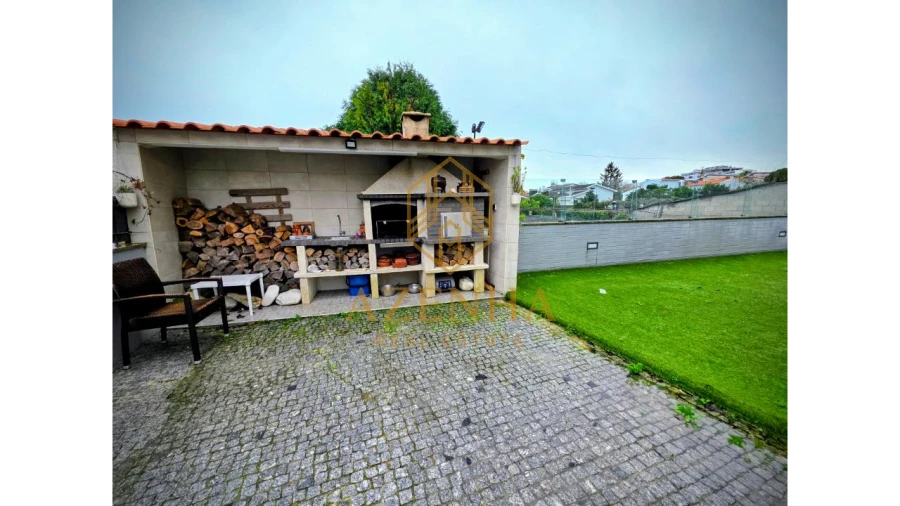 Moradia T4 para Venda em Cidade da Maia Foto 24