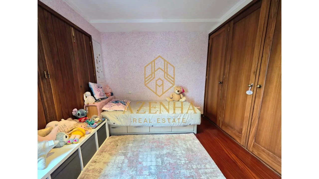 Moradia T4 para Venda em Cidade da Maia Foto 17