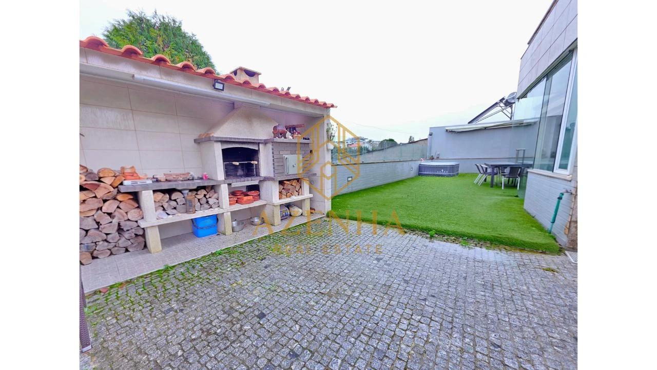 Moradia T4 para Venda em Cidade da Maia Foto 26