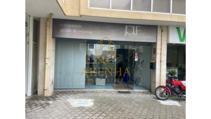 Negócio para Venda em Santo Tirso, Couto (Santa Cristina e São Miguel) e Burgães