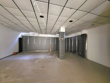 Loja para Arrendamento em São João Baptista e Santa Maria dos Olivais