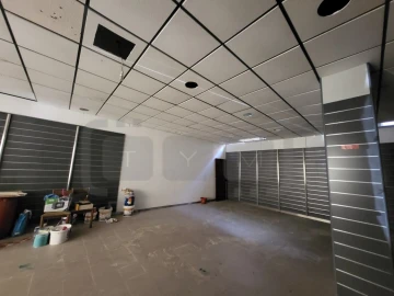 Loja para Arrendamento em São João Baptista e Santa Maria dos Olivais