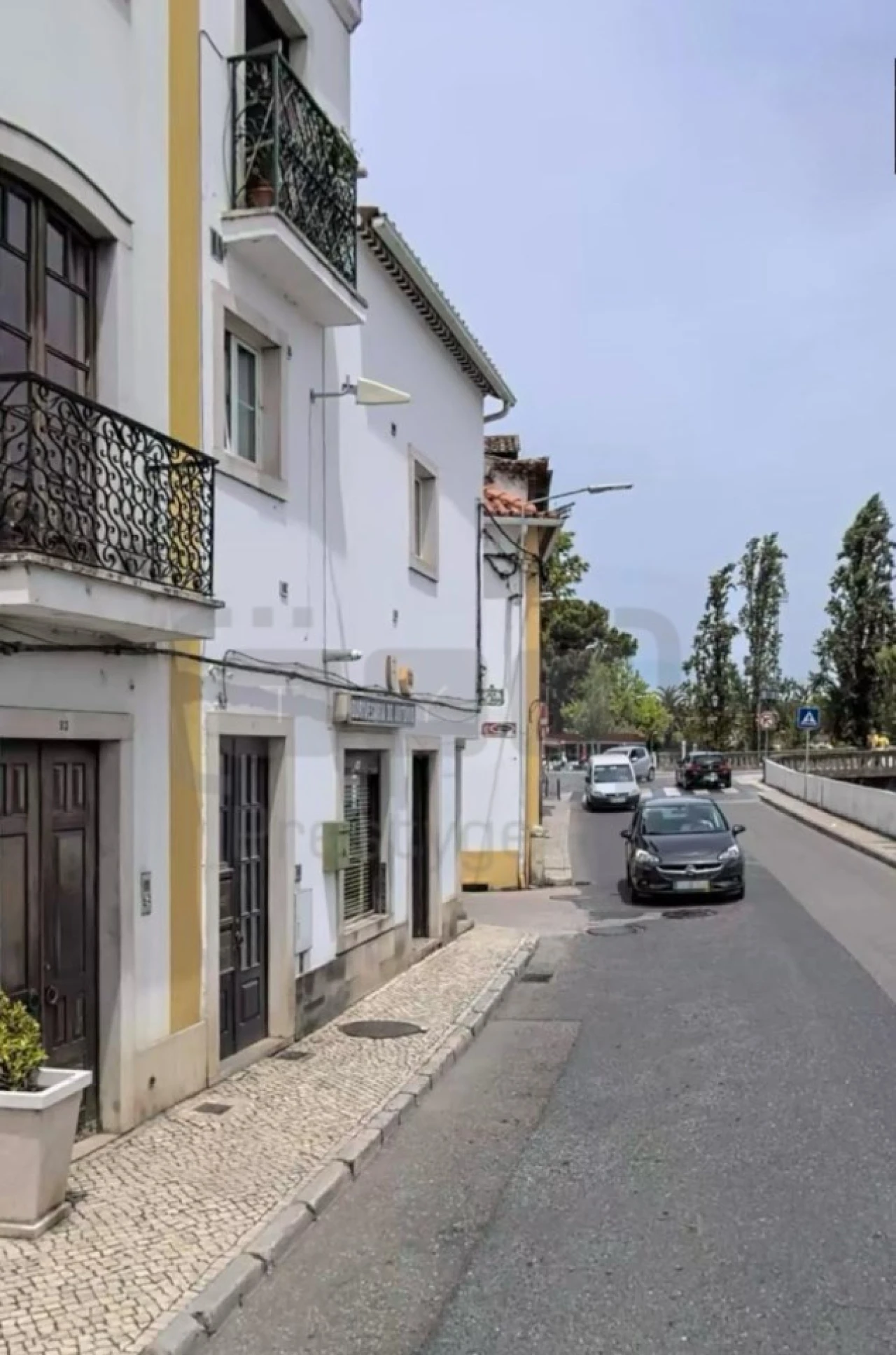 Loja para Arrendamento em São João Baptista e Santa Maria dos Olivais Foto 2