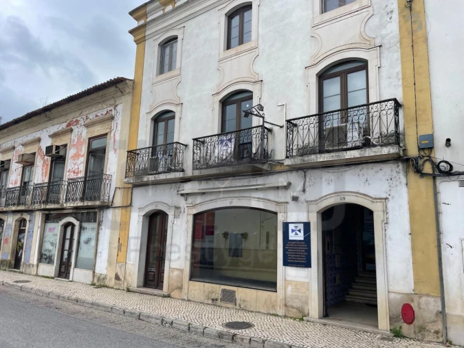 Loja para Arrendamento em São João Baptista e Santa Maria dos Olivais Foto 5