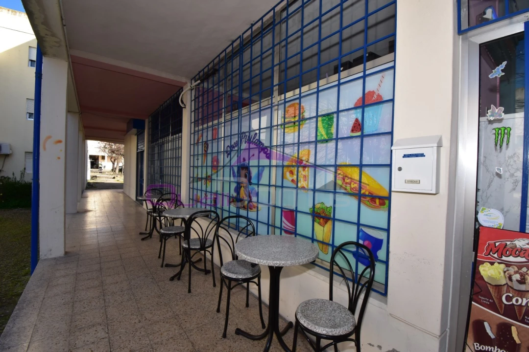 Loja para Venda em Vila Nova da Barquinha Foto 14