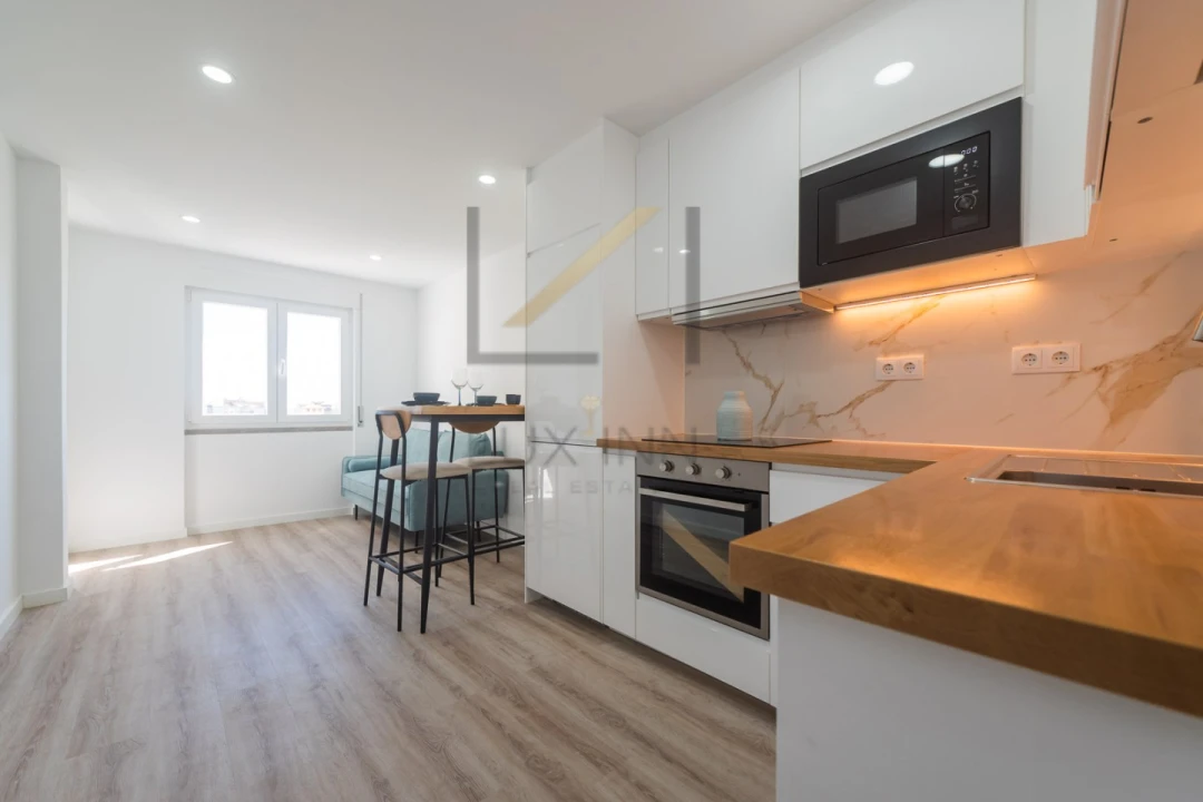 Apartamento T1 para Venda em Venteira Foto 8