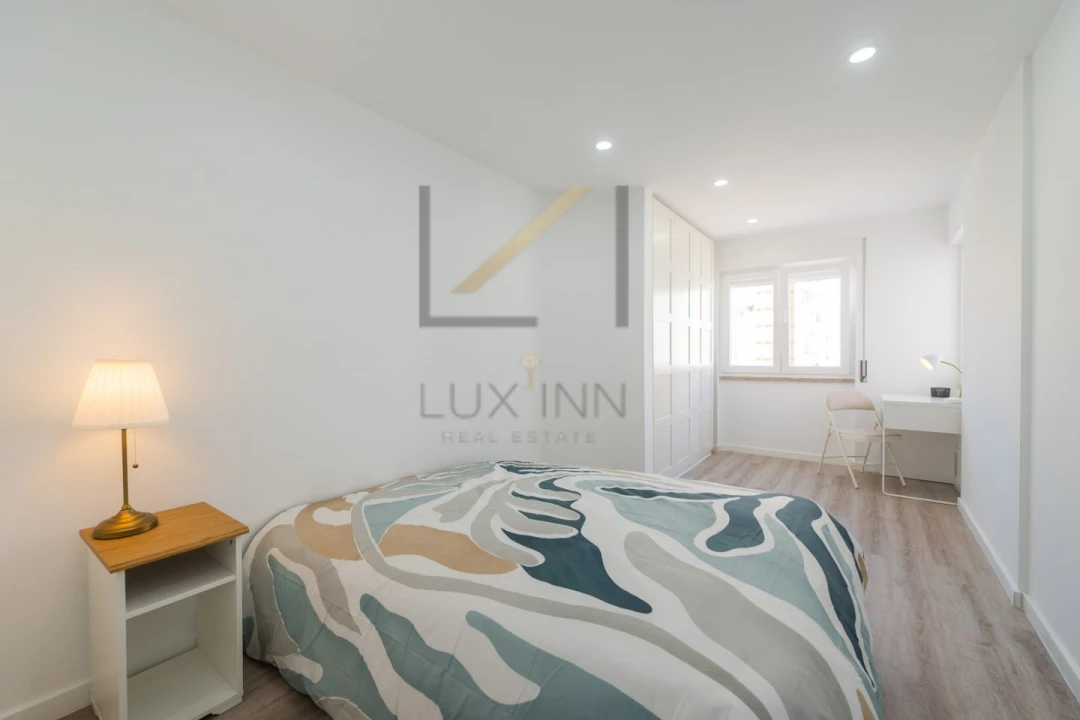 Apartamento T1 para Venda em Venteira Foto 22