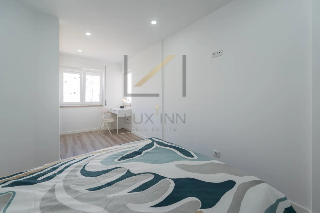 Apartamento T1 para Venda em Venteira Foto 23