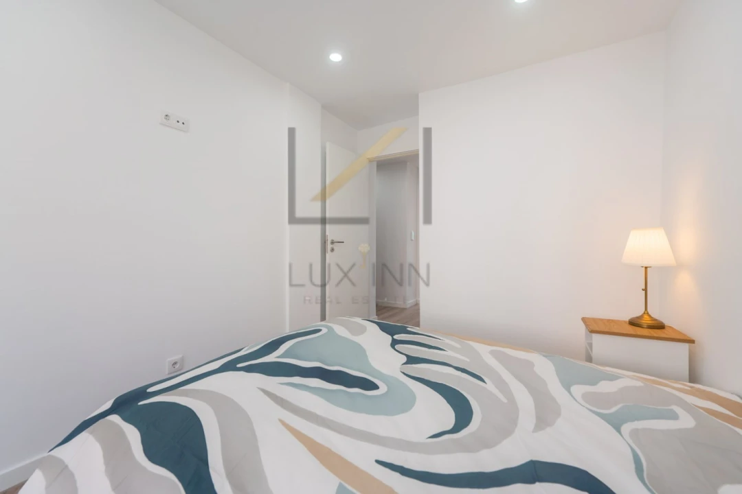 Apartamento T1 para Venda em Venteira Foto 24