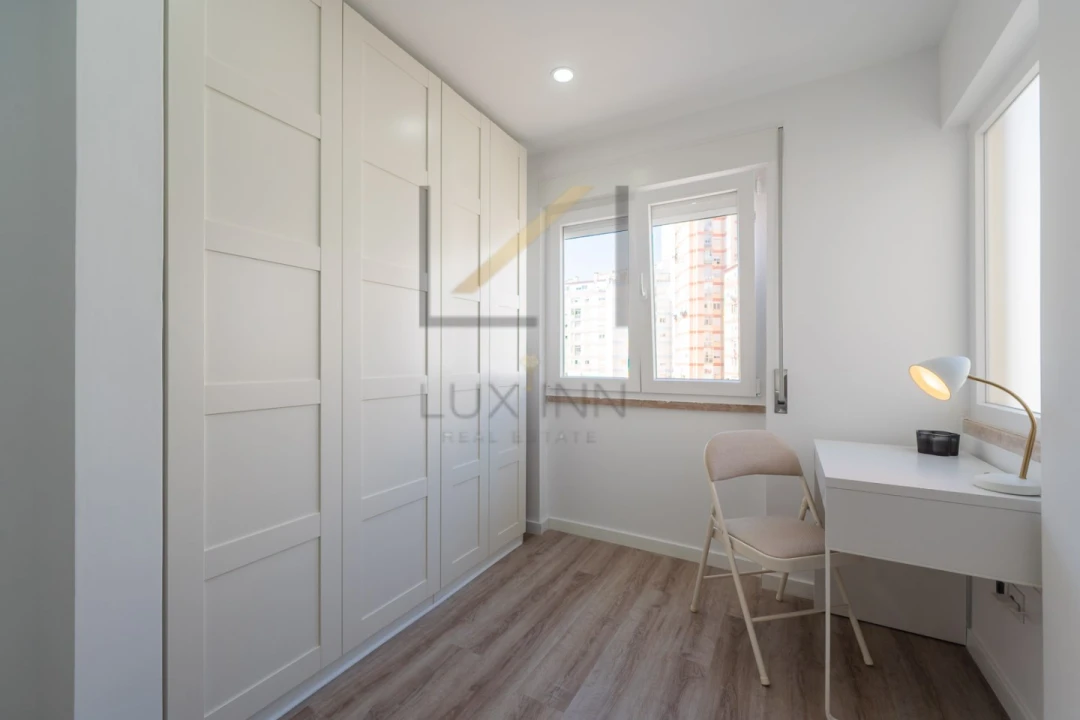 Apartamento T1 para Venda em Venteira Foto 25