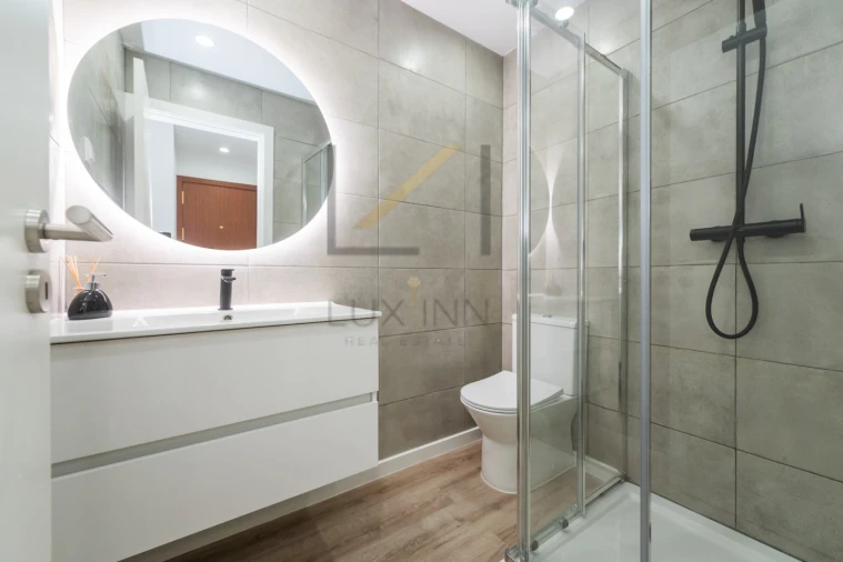 Apartamento T1 para Venda em Venteira Foto 4