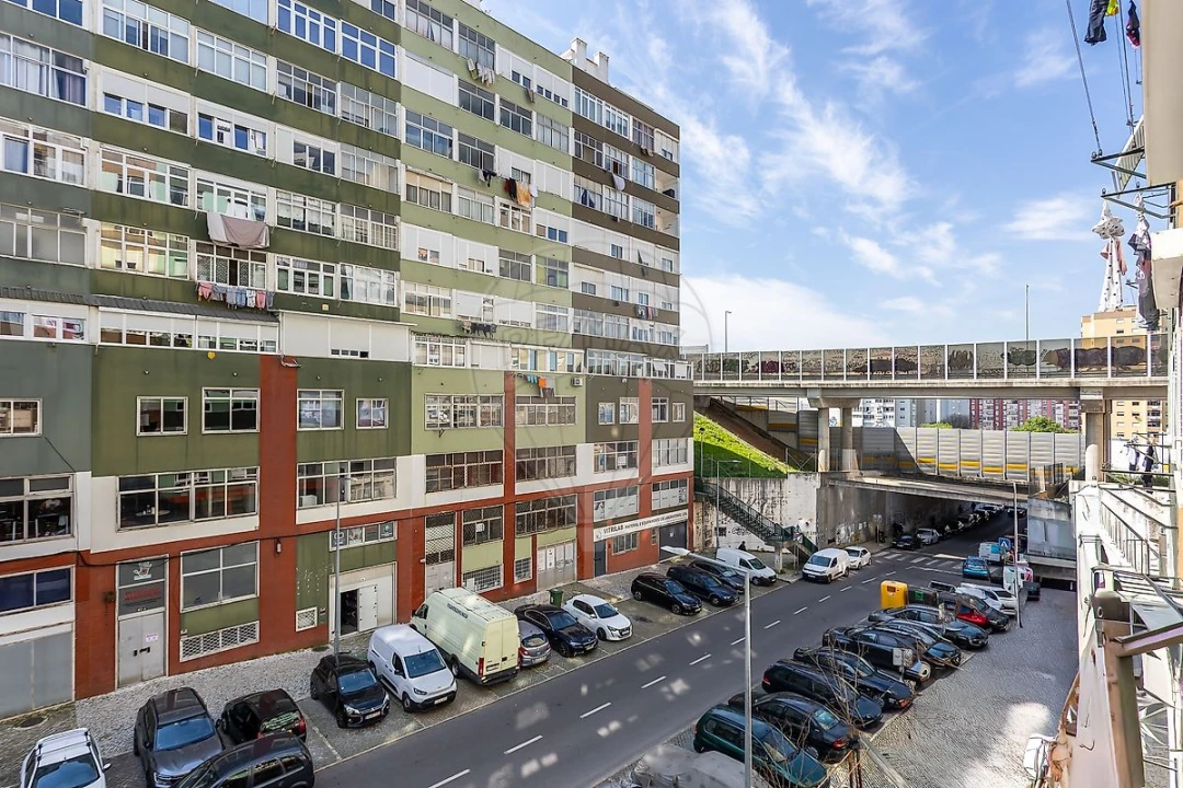 Apartamento T2 para Venda em Pontinha e Famões Foto 11