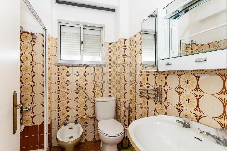 Apartamento T2 para Venda em Pontinha e Famões Foto 7