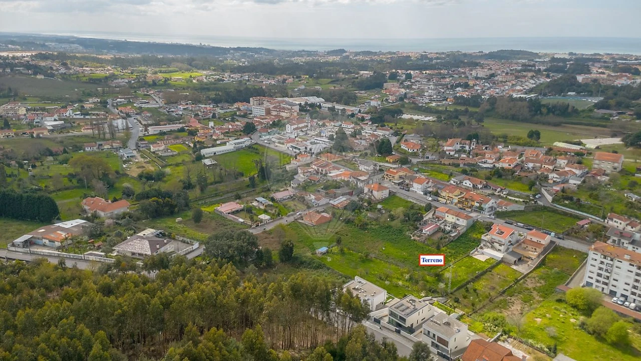 Terreno para Venda em Serzedo e Perosinho Foto 7