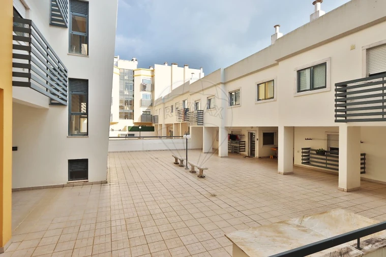 Apartamento T3 para Venda em Mina de Água Foto 9