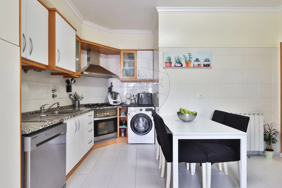 Apartamento T3 para Venda em Mina de Água Foto 6