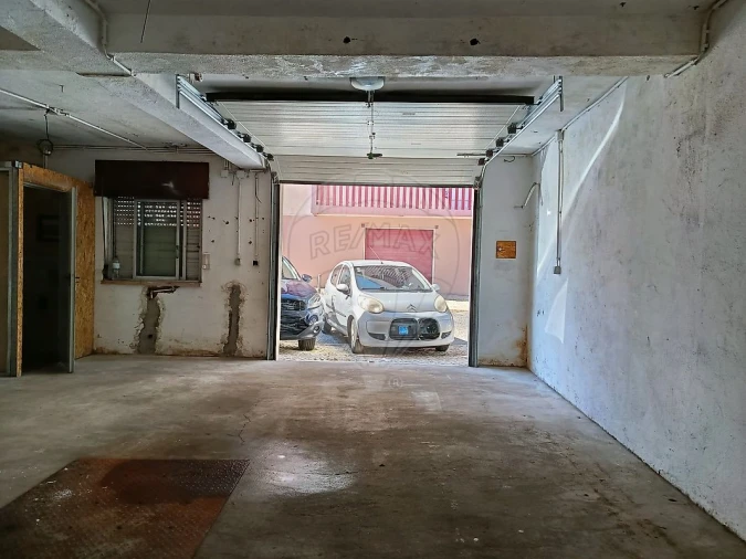 Garagem para Venda em Encosta do Sol Foto 2