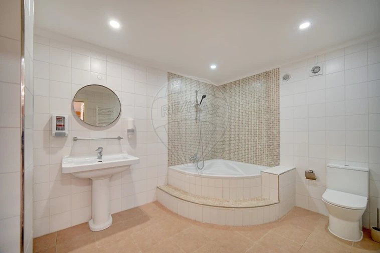 Moradia T3 para Venda em Santo Quintino Foto 39