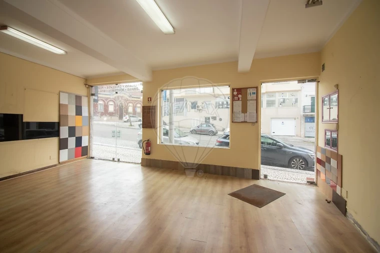 Loja para Arrendamento em Cartaxo e Vale da Pinta Foto 3