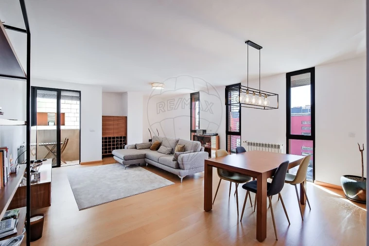 Apartamento T2 para Venda em Algés, Linda-A-Velha e Cruz Quebrada-Dafundo Foto 21