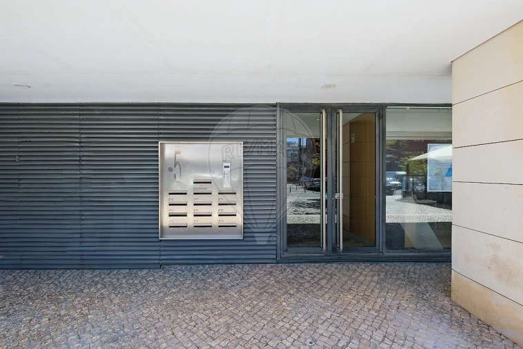 Apartamento T2 para Venda em Algés, Linda-A-Velha e Cruz Quebrada-Dafundo Foto 29