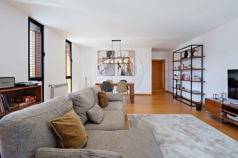 Apartamento T2 para Venda em Algés, Linda-A-Velha e Cruz Quebrada-Dafundo Foto 25