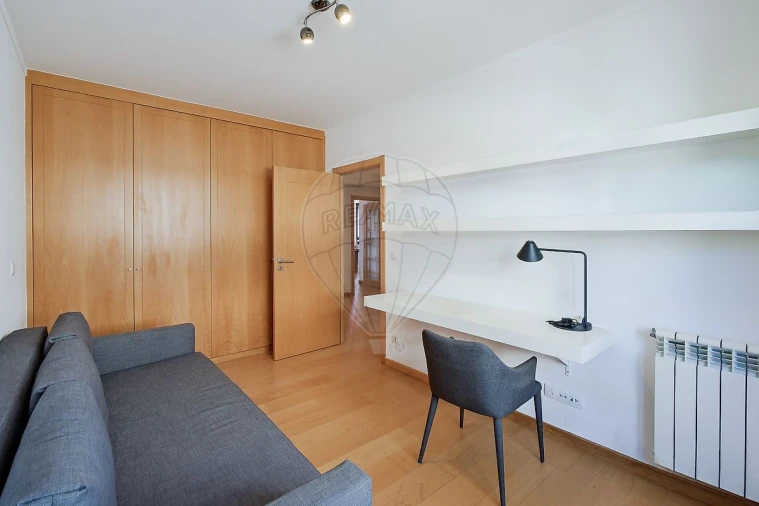 Apartamento T2 para Venda em Algés, Linda-A-Velha e Cruz Quebrada-Dafundo Foto 10