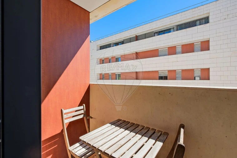 Apartamento T2 para Venda em Algés, Linda-A-Velha e Cruz Quebrada-Dafundo Foto 26