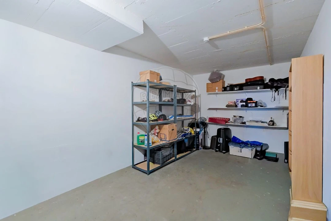 Apartamento T2 para Venda em Algés, Linda-A-Velha e Cruz Quebrada-Dafundo Foto 27