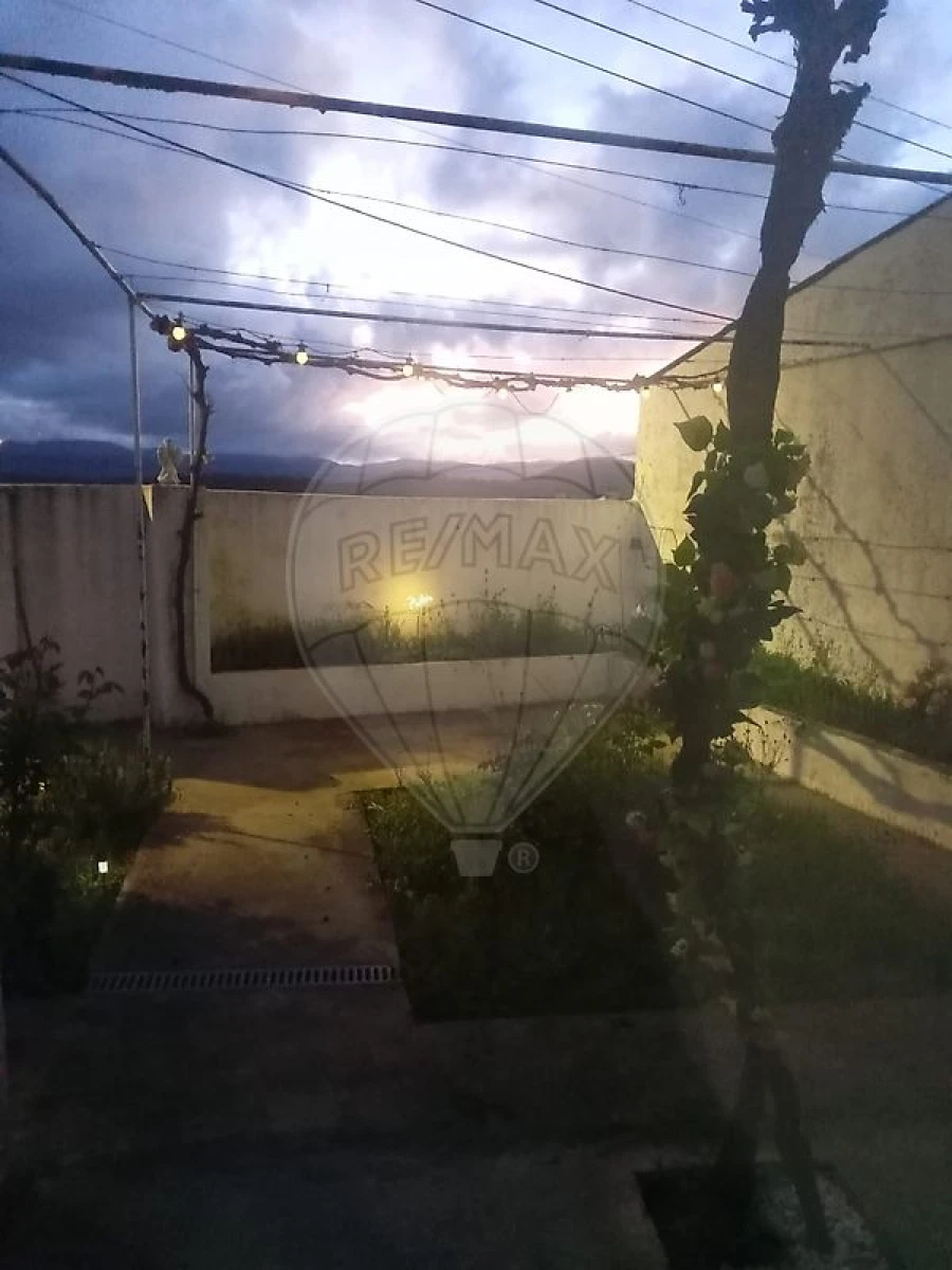 Moradia T3 para Venda em Freixial e Juncal do Campo Foto 28