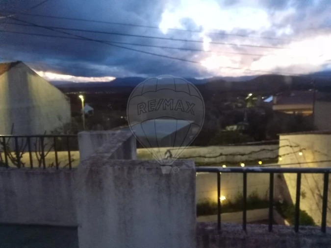 Moradia T3 para Venda em Freixial e Juncal do Campo Foto 37