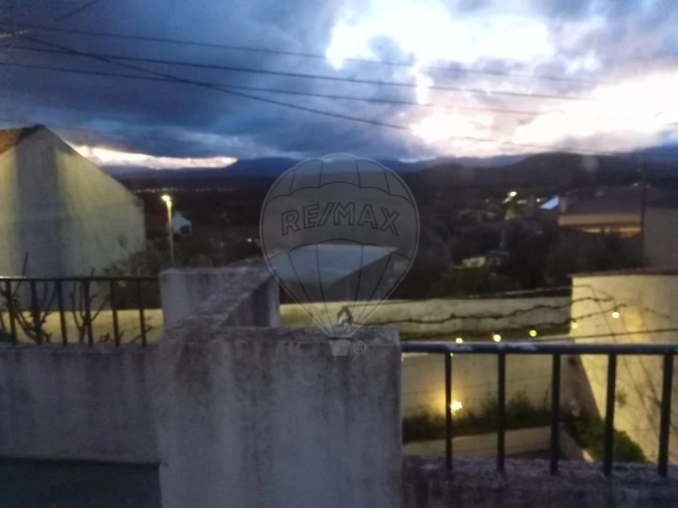 Moradia T3 para Venda em Freixial e Juncal do Campo Foto 37