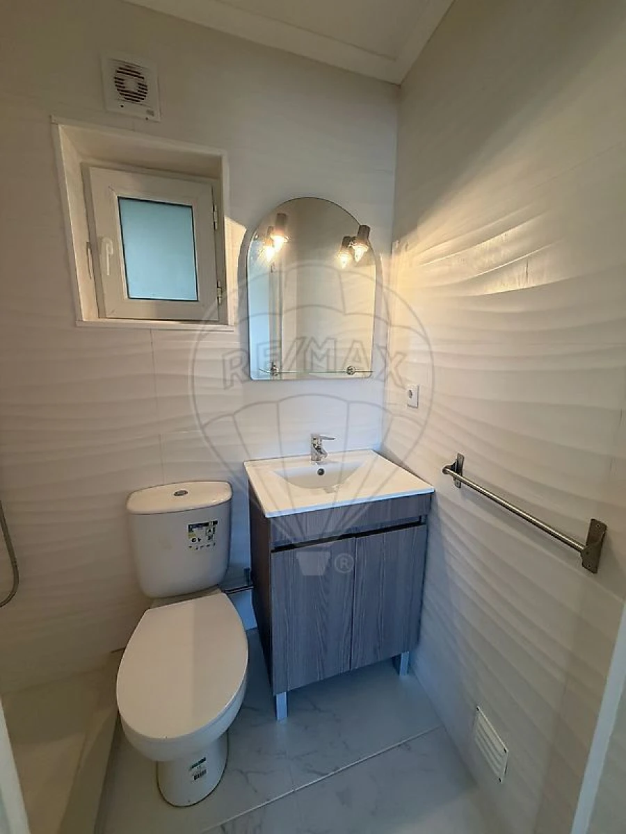 Moradia T2 para Venda em Sangalhos Foto 2