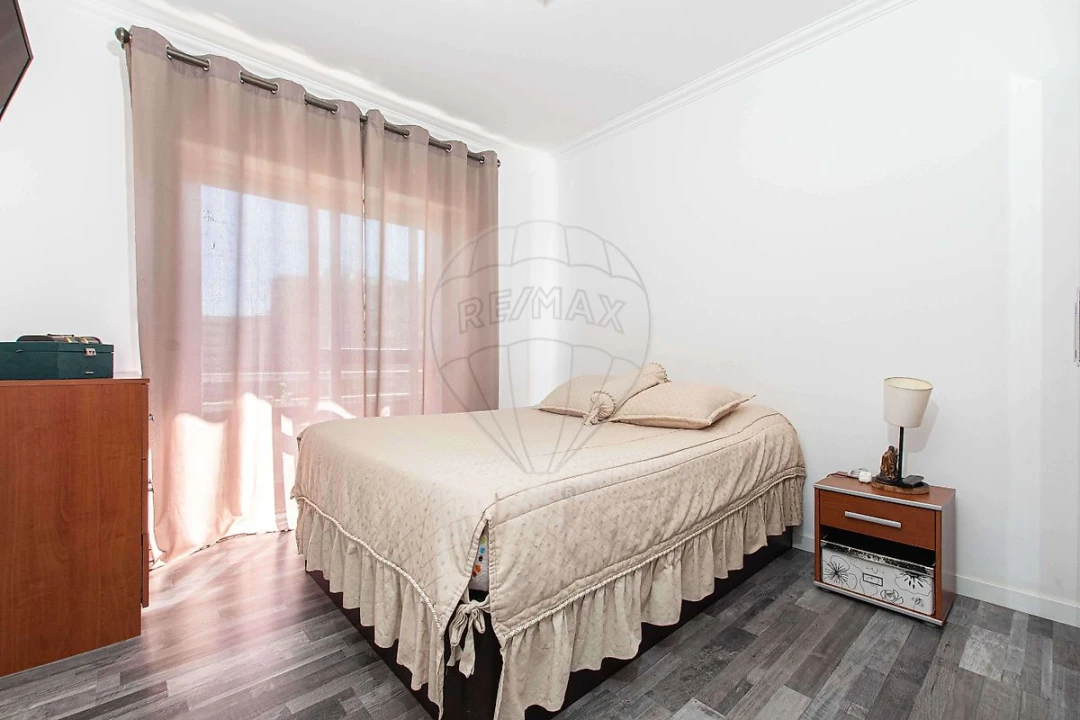 Apartamento T3 para Venda em Carregado e Cadafais Foto 19