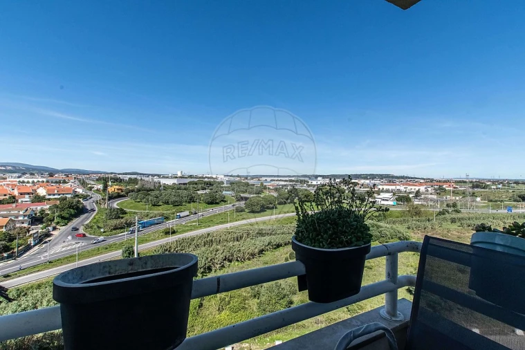 Apartamento T3 para Venda em Carregado e Cadafais Foto 10